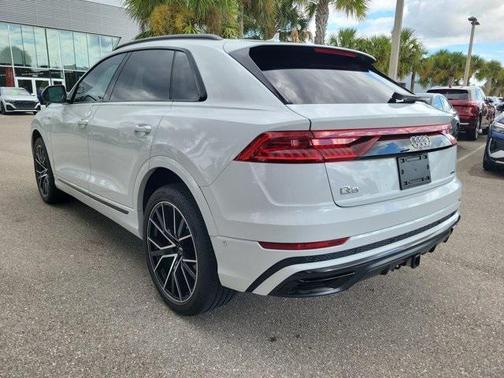 2020 Audi Q8 55 Premium Plus