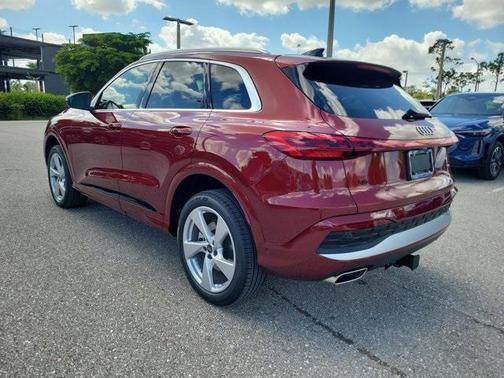 2025 Audi Q5 Premium Plus
