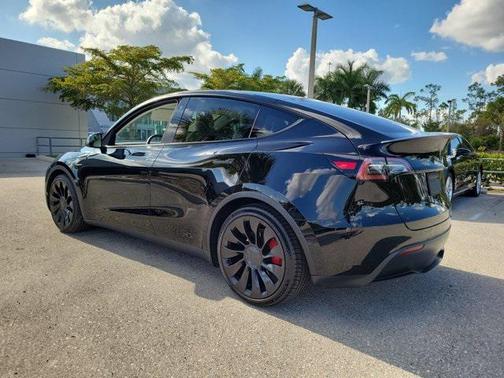 2022 Tesla Model Y Performance Dual Motor All-Wheel Drive