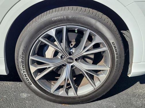 2023 Audi Q8 55 Premium Plus