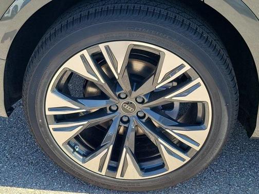 2026 Audi Q8 55 Premium Plus