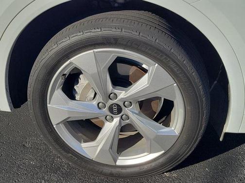 2021 Audi Q5 45 Prestige