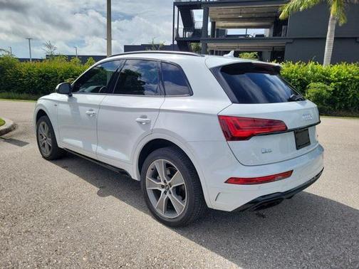 2025 Audi Q5 45 S line Premium