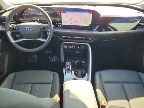 2025 Audi Q5 Premium TFSI quattro S tronic