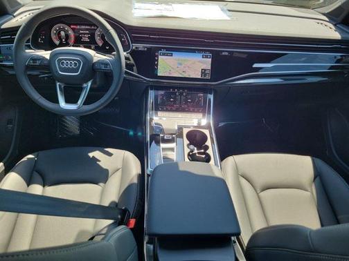 2025 Audi Q7 55 Premium Plus