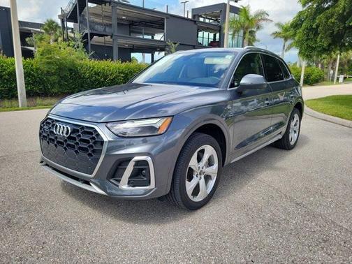 2023 Audi Q5 45 S line Premium Plus