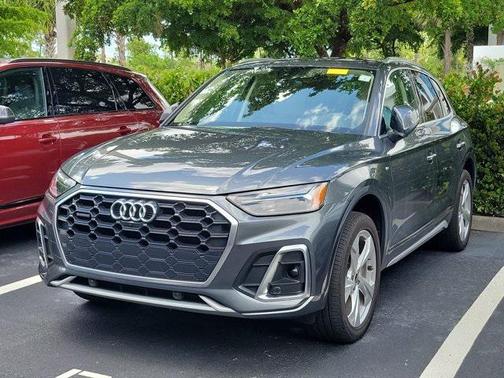 2023 Audi Q5 45 S line Premium Plus