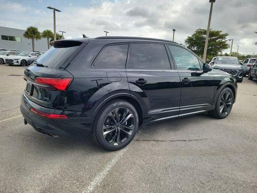 2026 Audi Q7 55 Premium Plus