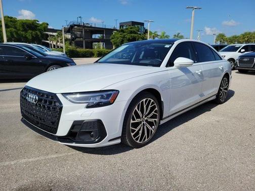 2022 Audi A8 L 55 TFSI quattro Tiptronic
