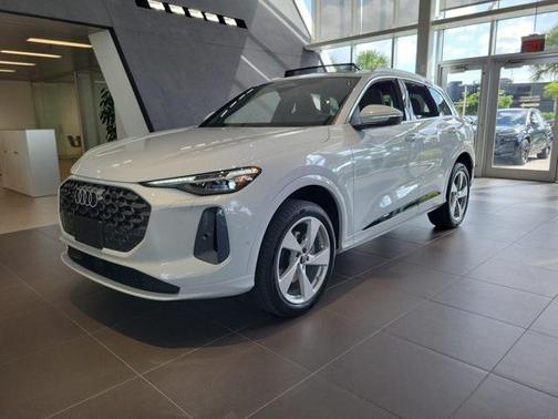 2025 Audi Q5 Premium Plus