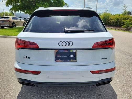 2024 Audi Q5 45 S line Premium
