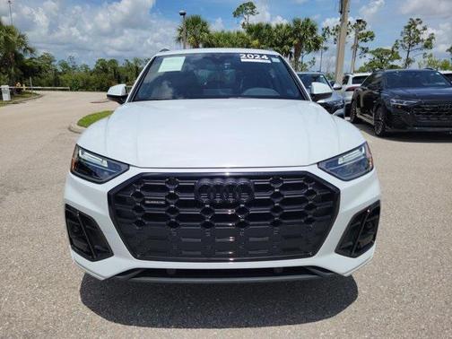 2024 Audi Q5 45 S line Premium