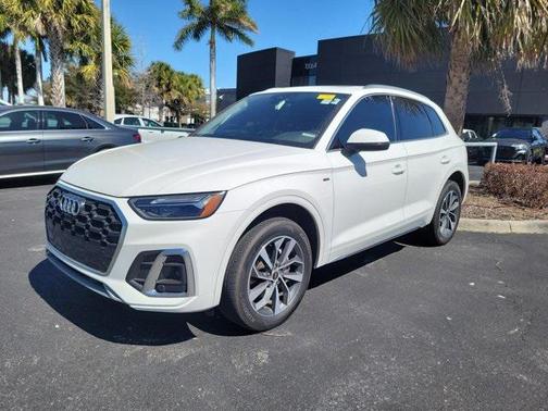 2023 Audi Q5 45 S line Premium Plus