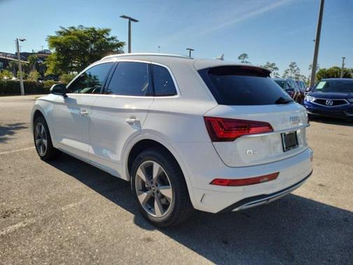 2023 Audi Q5 40 Premium Plus