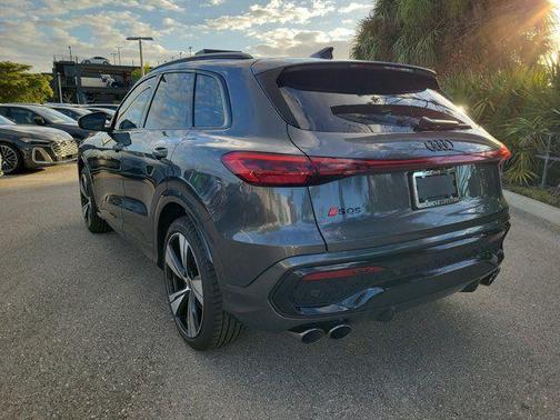 2025 Audi SQ5 3.0T Premium Plus