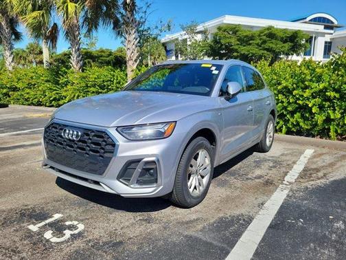 2022 Audi Q5 45 S line Premium