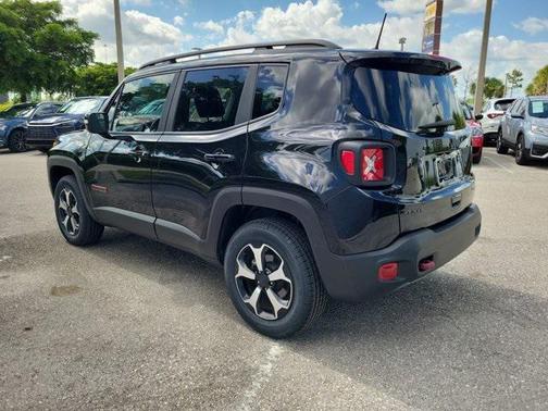 2022 Jeep Renegade Trailhawk