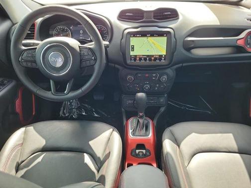 2022 Jeep Renegade Trailhawk