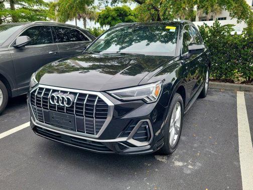 Mythos Black Metallic 2023 Audi Q3 45 S line Premium Plus