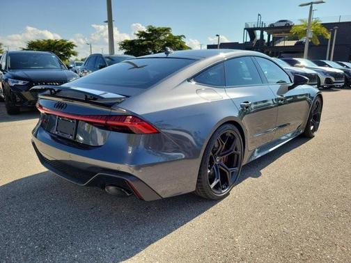 2026 Audi RS 7 4.0T Performance