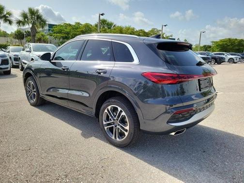2025 Audi Q5 Premium Plus