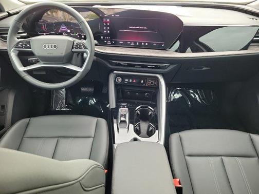 2025 Audi Q5 Premium