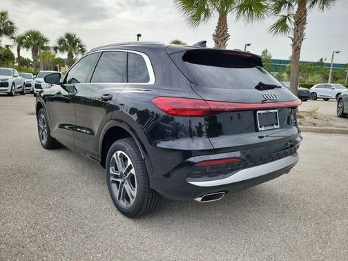 2025 Audi Q5 Premium