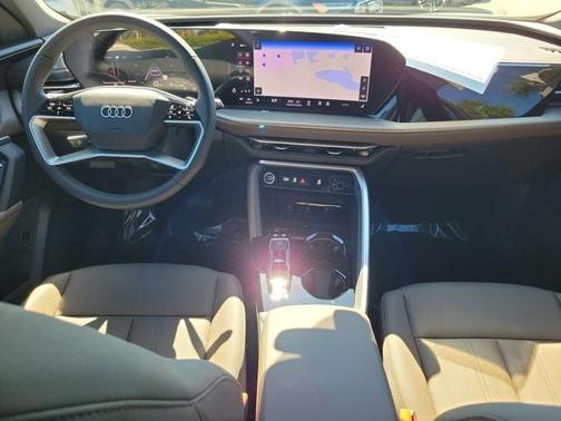 2025 Audi Q5 Premium TFSI quattro S tronic