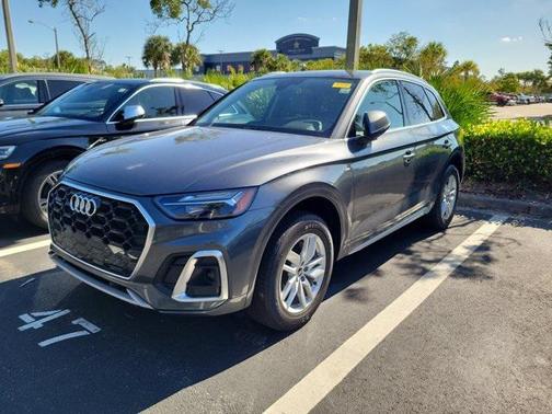 2023 Audi Q5 45 S line Premium