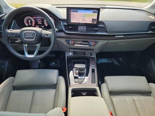 2023 Audi Q5 45 S line Premium Plus