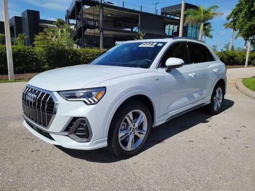 2024 Audi Q3 45 S line Premium Plus