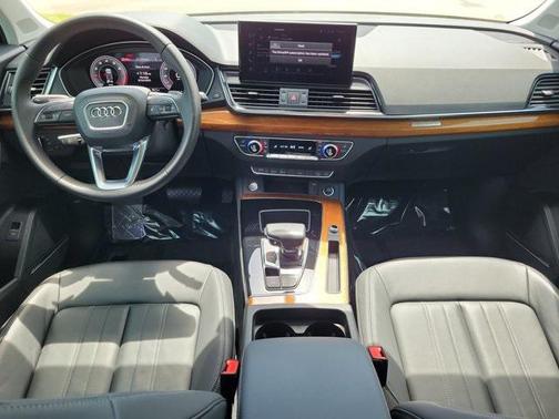2023 Audi Q5 45 S line Premium Plus