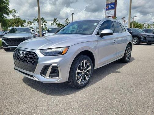 2023 Audi Q5 45 S line Premium Plus