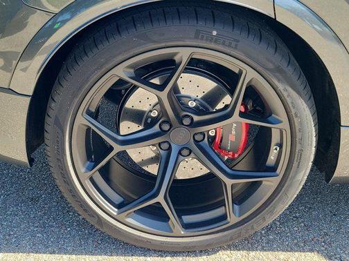 2026 Audi RS Q8 4.0T