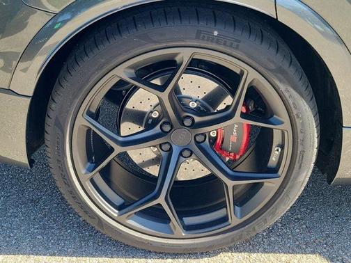 2026 Audi RS Q8 4.0T