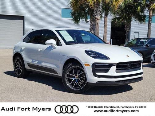 2023 Porsche Macan Base