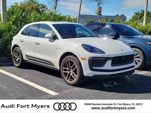 2023 Porsche Macan Base