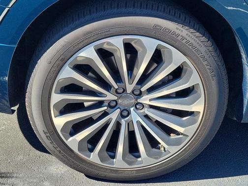 2019 Audi e-tron Premium Plus