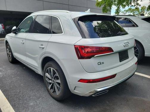 2022 Audi Q5 45 S line Premium