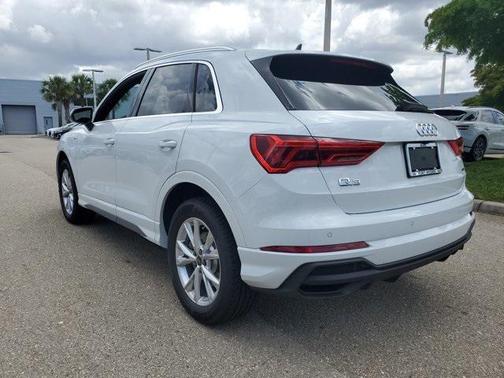 2025 Audi Q3 45 S line Premium Plus