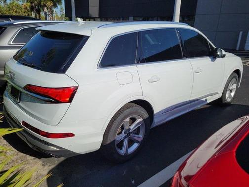 2025 Audi Q7 55 Premium