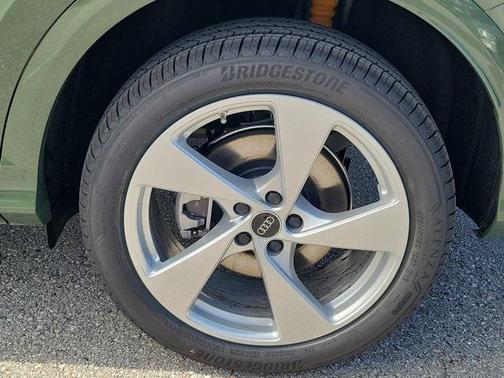 2025 Audi Q5 Premium Plus TFSI quattro S tronic