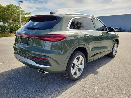 2025 Audi Q5 Premium Plus TFSI quattro S tronic