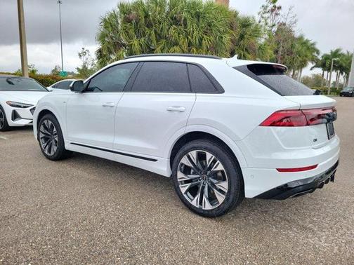 2026 Audi Q8 55 Premium Plus