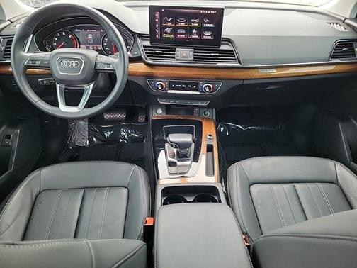 2023 Audi Q5 40 Premium