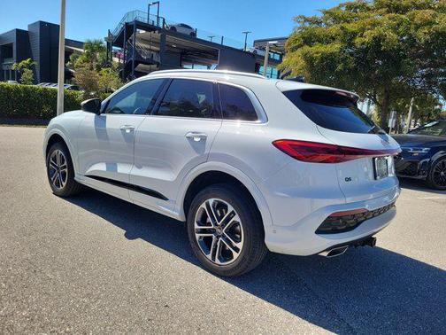 2025 Audi Q5 Premium TFSI quattro S tronic