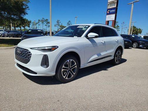 2025 Audi Q5 Premium TFSI quattro S tronic