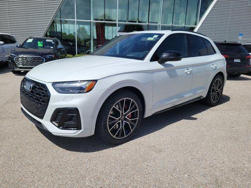 Glacier White Metallic 2021 Audi SQ5 3.0T Prestige