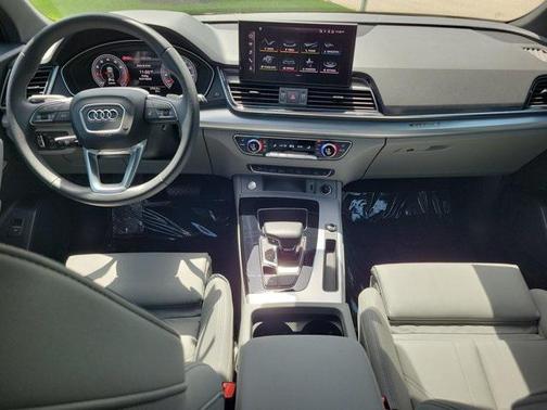 2025 Audi Q5 45 S line Premium