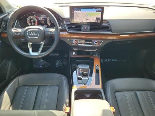 2023 Audi Q5 45 S line Premium Plus